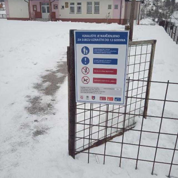 Postavljene info table na dječjim i sportskim igralištima na području općine Ilijaš